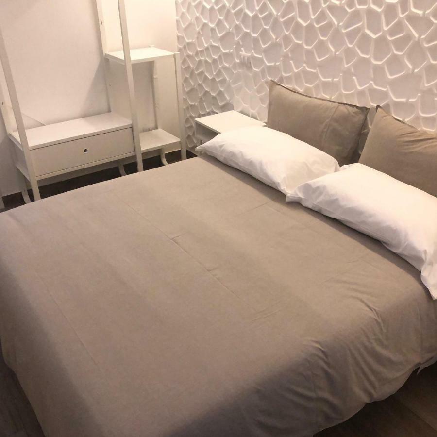 Appartamento Vivi House Napoli Esterno foto
